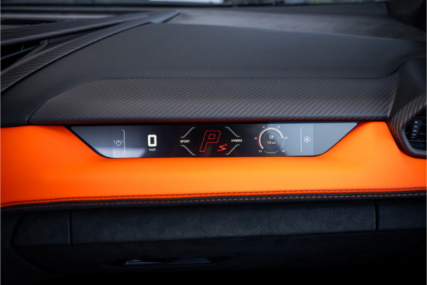 Lamborghini Revuelto - Verde Citrea | Full Carbon | Passenger Display | Lift
