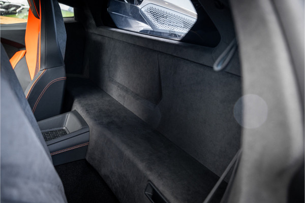 Lamborghini Revuelto - Verde Citrea | Full Carbon | Passenger Display | Lift