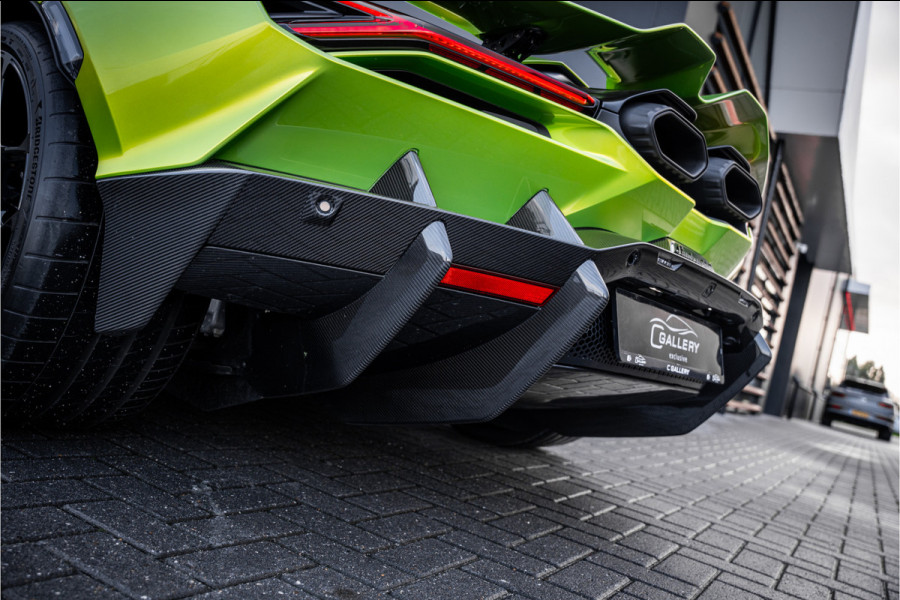 Lamborghini Revuelto - Verde Citrea | Full Carbon | Passenger Display | Lift