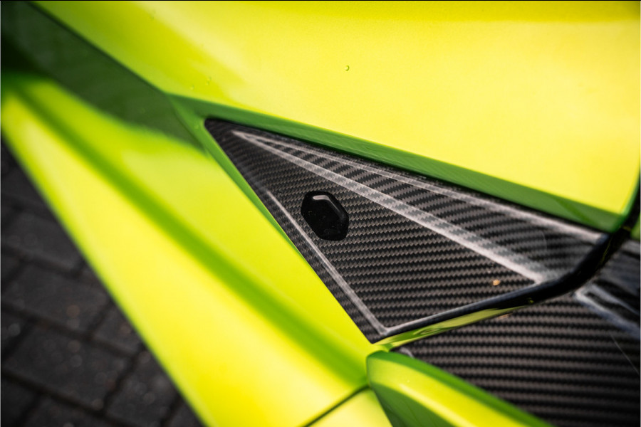 Lamborghini Revuelto - Verde Citrea | Full Carbon | Passenger Display | Lift