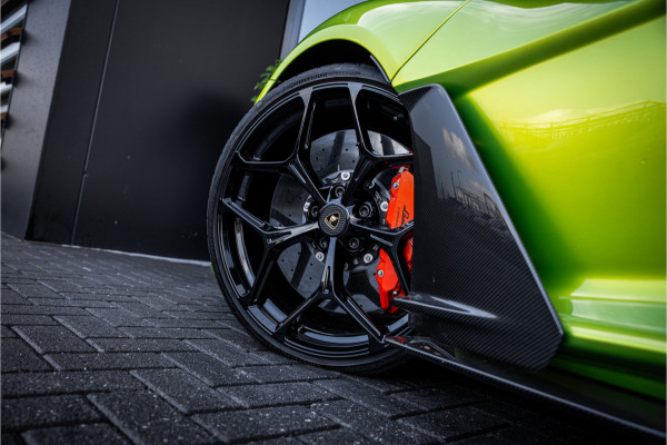 Lamborghini Revuelto - Verde Citrea | Full Carbon | Passenger Display | Lift