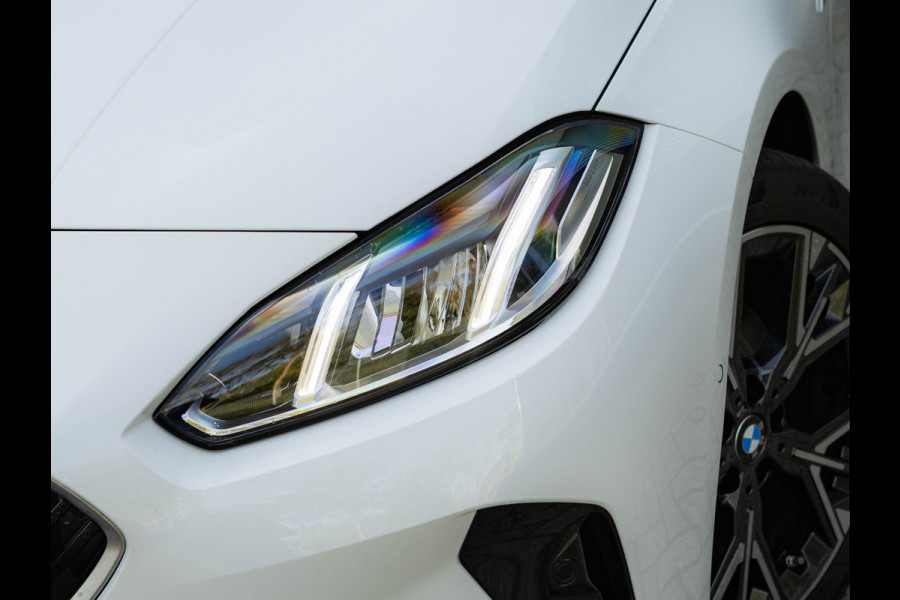 BMW 1-serie 120 M-Sport - Active Cruise Control - Stoelverwarming - Camera