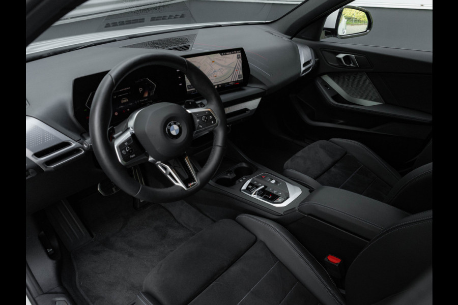 BMW 1-serie 120 M-Sport - Active Cruise Control - Stoelverwarming - Camera