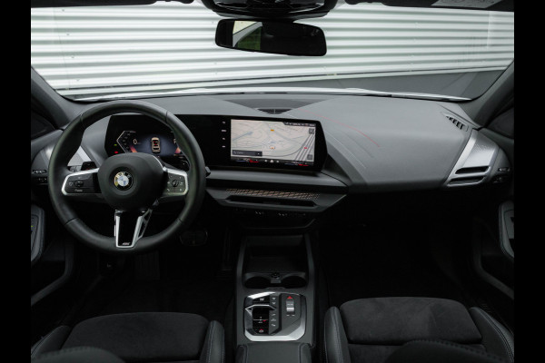 BMW 1-serie 120 M-Sport - Active Cruise Control - Stoelverwarming - Camera