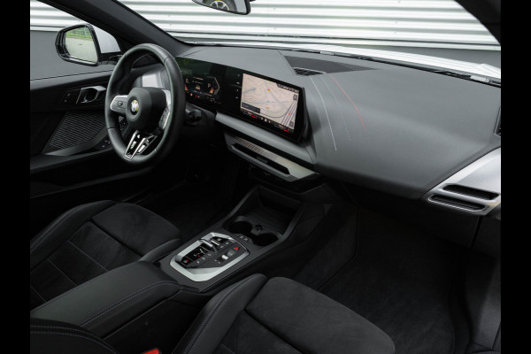 BMW 1-serie 120 M-Sport - Active Cruise Control - Stoelverwarming - Camera