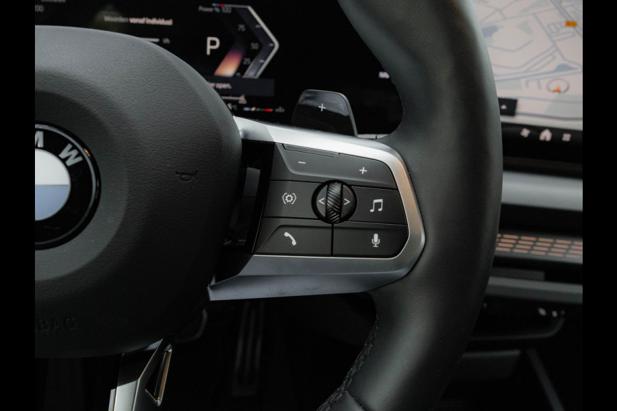 BMW 1-serie 120 M-Sport - Active Cruise Control - Stoelverwarming - Camera
