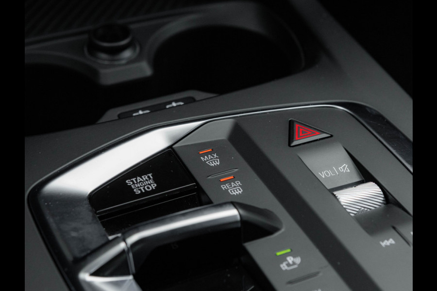 BMW 1-serie 120 M-Sport - Active Cruise Control - Stoelverwarming - Camera