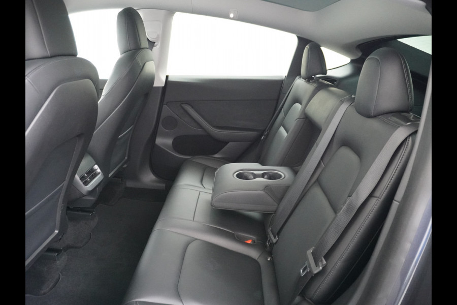 Tesla Model Y Long Range AWD 75kWh  Trekhaak Lmv 20" Wrmtepomp Leder Navi Ecc Premium Audio Stoel+Stuurverwarming Autopilot 3.0 Adaptieve Crui Memory Matrix Led Intel Atom® Processor Homelink 5 Achterbank verwarmd 4WD 1.600KG Trekgewicht