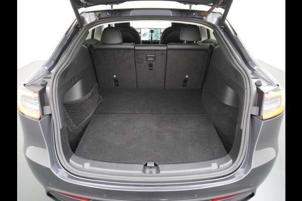 Tesla Model Y Long Range AWD 75kWh  Trekhaak Lmv 20" Wrmtepomp Leder Navi Ecc Premium Audio Stoel+Stuurverwarming Autopilot 3.0 Adaptieve Crui Memory Matrix Led Intel Atom® Processor Homelink 5 Achterbank verwarmd 4WD 1.600KG Trekgewicht