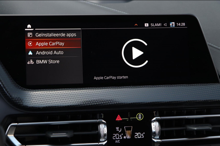 BMW 1-serie 118i / LIVE COCKPIT / LED / PDC V+A / CARPLAY / SFEERVERLICHTING