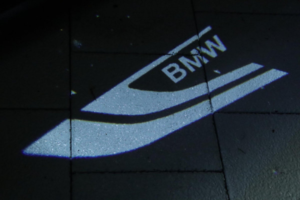 BMW 1-serie 118i / LIVE COCKPIT / LED / PDC V+A / CARPLAY / SFEERVERLICHTING