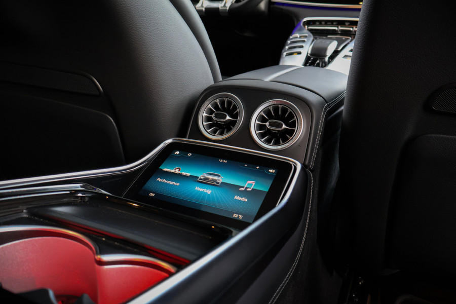 Mercedes-Benz AMG GT 4-Door Coupe AMG 63 4MATIC+ | ADAPTIVE CRUISE | ACHTERASBESTURING | PANORAMADAK | STOELVERWARMING & VERKOELING | MASSAGE | 360 CAMERA | MEMOR