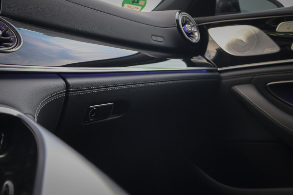 Mercedes-Benz AMG GT 4-Door Coupe AMG 63 4MATIC+ | ADAPTIVE CRUISE | ACHTERASBESTURING | PANORAMADAK | STOELVERWARMING & VERKOELING | MASSAGE | 360 CAMERA | MEMOR