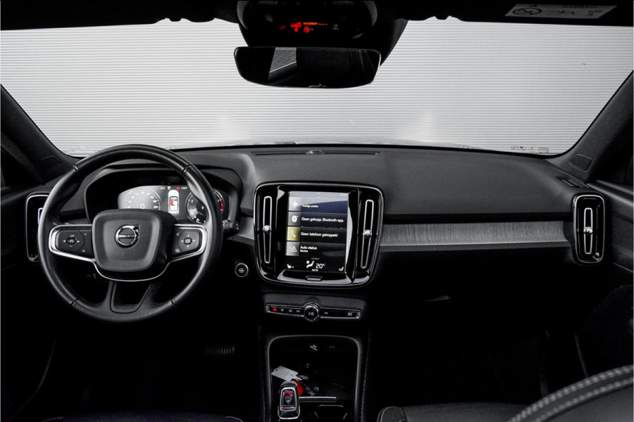 Volvo XC40 2.0 T4 Inscription Pano Memory ACC Trekhaak