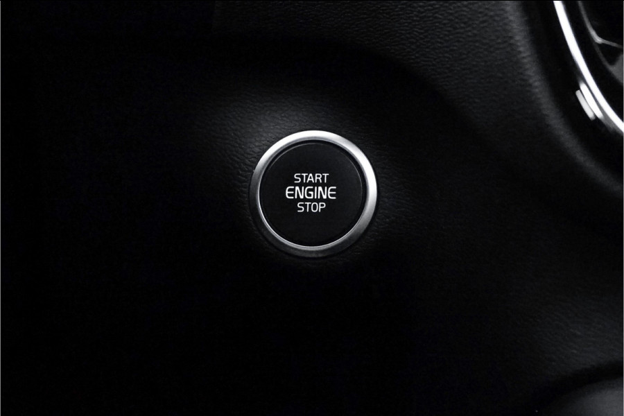 Volvo XC40 2.0 T4 Inscription Pano Memory ACC Trekhaak