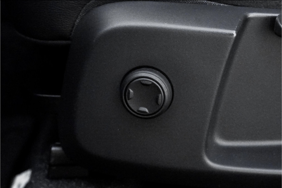 Volvo XC40 2.0 T4 Inscription Pano Memory ACC Trekhaak