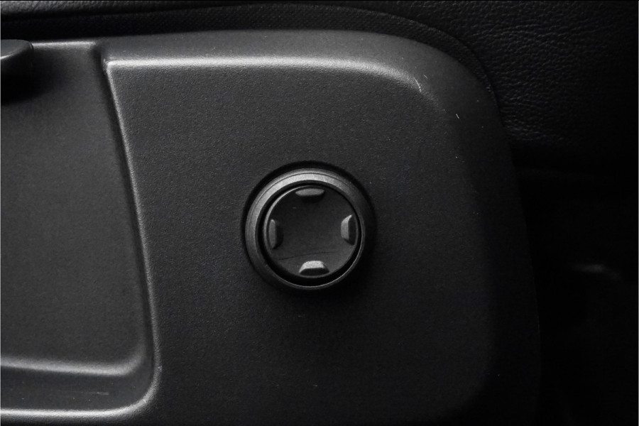Volvo XC40 2.0 T4 Inscription Pano Memory ACC Trekhaak