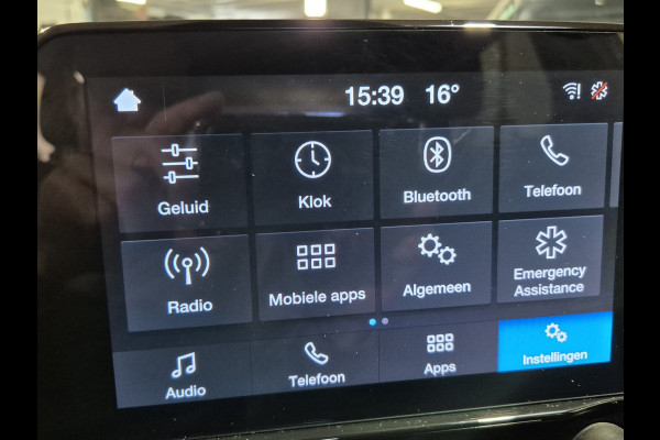 Ford Fiesta 1.0 EcoBoost Hybrid Titanium,Android/Carplay/navigatie,airco.cruise,stoel/stuur/voorruit verwarming,parkeesensoren,