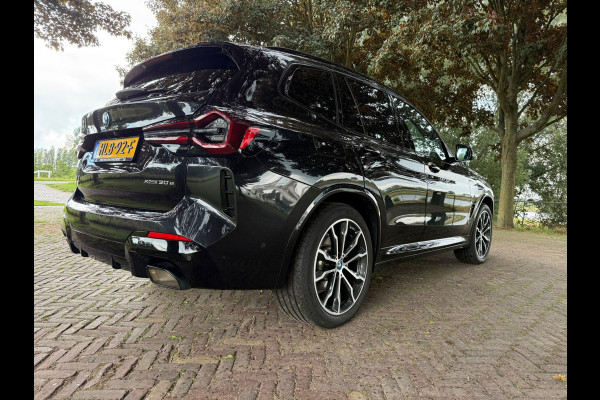 BMW X3 30e High Executive M Sport xDrive Harman en Kardon Schuif pano / schuif Sportstoelen 360 camera met parkassist