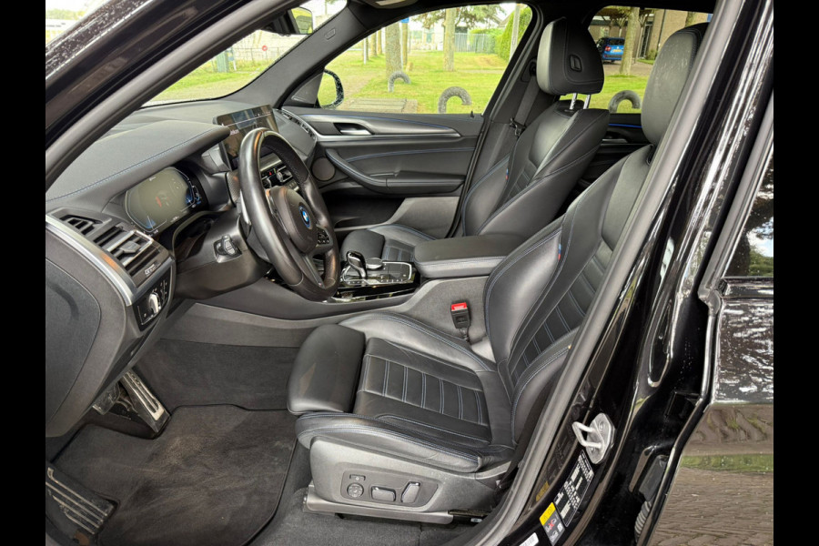 BMW X3 30e High Executive M Sport xDrive Harman en Kardon Schuif pano / schuif Sportstoelen 360 camera met parkassist