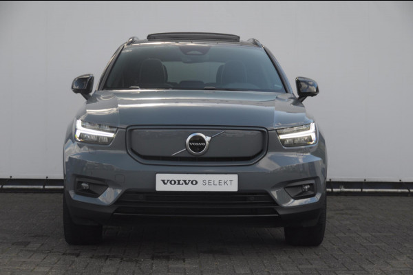 Volvo XC40 232PK Automaat Recharge Pro / Adaptieve cruise control/ Panoramadak/ Elektrische stoelen met geheugen/ BLIS/ Elektrische achterklep/ Parkeersensoren met 360 Camera/ Stoel en stuurwielverwarming/ Mistlampen/ Luxe bekleding/ 20" Velgen/ Harman kardon audio/ Apple carplay