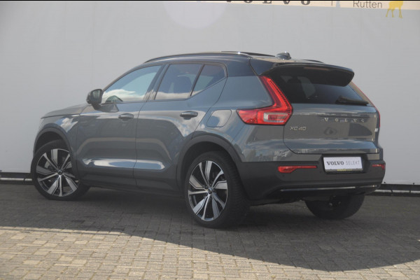Volvo XC40 232PK Automaat Recharge Pro / Adaptieve cruise control/ Panoramadak/ Elektrische stoelen met geheugen/ BLIS/ Elektrische achterklep/ Parkeersensoren met 360 Camera/ Stoel en stuurwielverwarming/ Mistlampen/ Luxe bekleding/ 20" Velgen/ Harman kardon audio/ Apple carplay