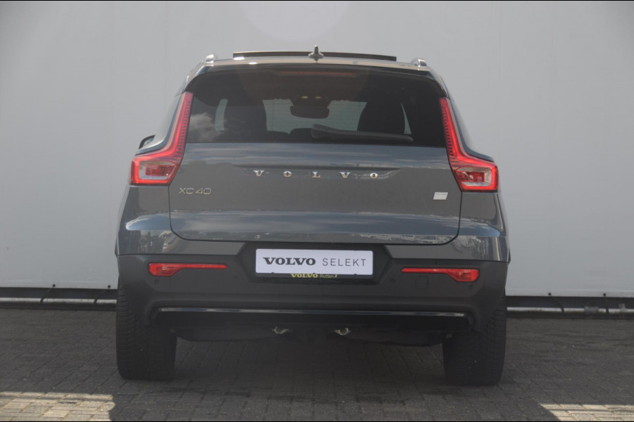 Volvo XC40 232PK Automaat Recharge Pro / Adaptieve cruise control/ Panoramadak/ Elektrische stoelen met geheugen/ BLIS/ Elektrische achterklep/ Parkeersensoren met 360 Camera/ Stoel en stuurwielverwarming/ Mistlampen/ Luxe bekleding/ 20" Velgen/ Harman kardon audio/ Apple carplay
