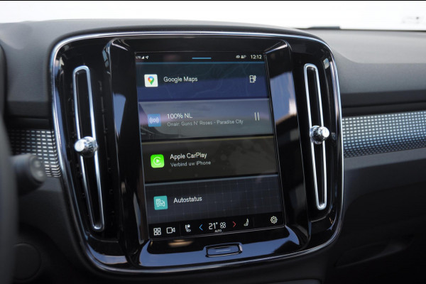 Volvo XC40 232PK Automaat Recharge Pro / Adaptieve cruise control/ Panoramadak/ Elektrische stoelen met geheugen/ BLIS/ Elektrische achterklep/ Parkeersensoren met 360 Camera/ Stoel en stuurwielverwarming/ Mistlampen/ Luxe bekleding/ 20" Velgen/ Harman kardon audio/ Apple carplay