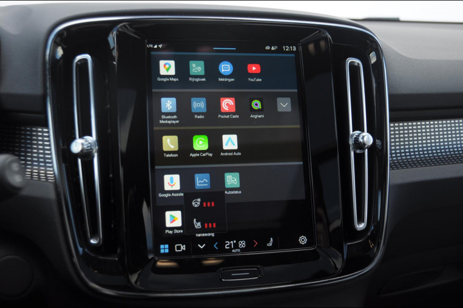 Volvo XC40 232PK Automaat Recharge Pro / Adaptieve cruise control/ Panoramadak/ Elektrische stoelen met geheugen/ BLIS/ Elektrische achterklep/ Parkeersensoren met 360 Camera/ Stoel en stuurwielverwarming/ Mistlampen/ Luxe bekleding/ 20" Velgen/ Harman kardon audio/ Apple carplay