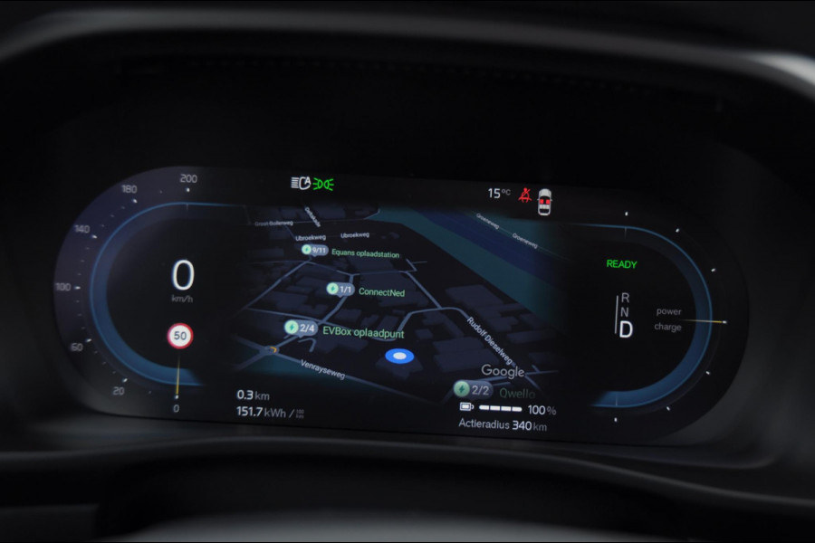 Volvo XC40 232PK Automaat Recharge Pro / Adaptieve cruise control/ Panoramadak/ Elektrische stoelen met geheugen/ BLIS/ Elektrische achterklep/ Parkeersensoren met 360 Camera/ Stoel en stuurwielverwarming/ Mistlampen/ Luxe bekleding/ 20" Velgen/ Harman kardon audio/ Apple carplay