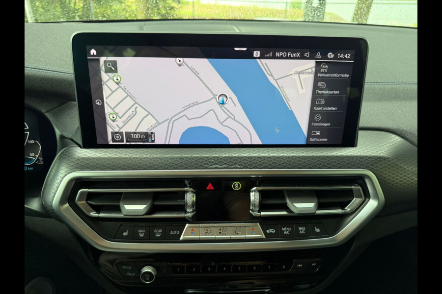 BMW X3 30e High Executive M Sport xDrive Harman en Kardon Schuif pano / schuif Sportstoelen 360 camera met parkassist