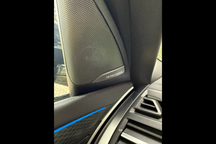 BMW X3 30e High Executive M Sport xDrive Harman en Kardon Schuif pano / schuif Sportstoelen 360 camera met parkassist