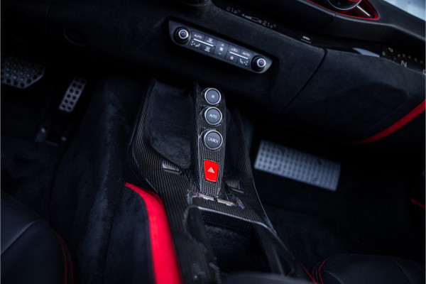 Ferrari 812 GTS 6.5 V12 HELE - Nero Daytona | Carbon Pack | Passenger Display | Lift | 360 Camera | Memory