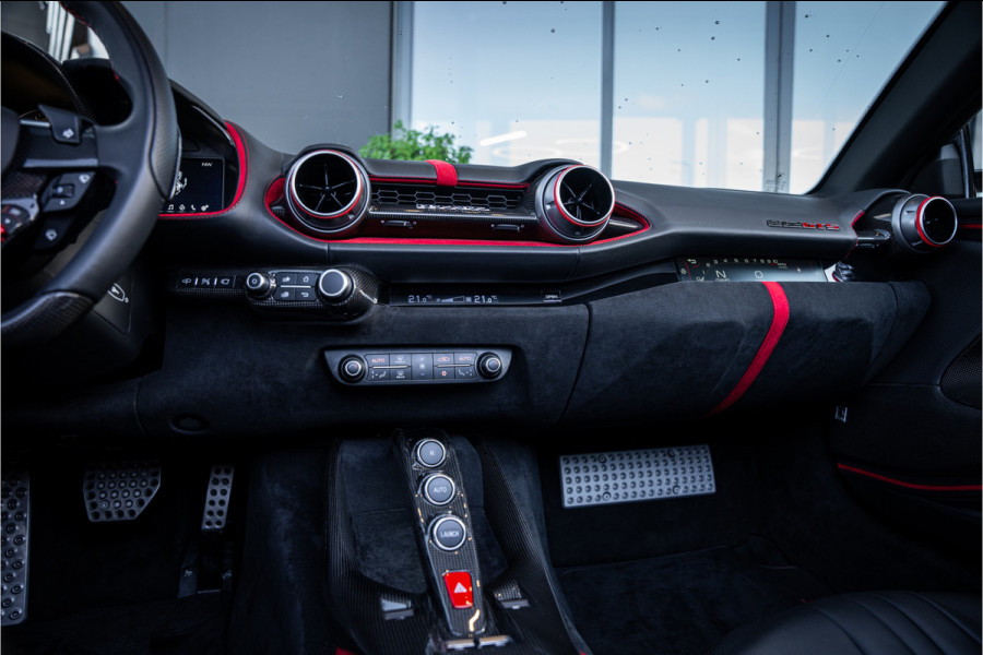 Ferrari 812 GTS 6.5 V12 HELE - Nero Daytona | Carbon Pack | Passenger Display | Lift | 360 Camera | Memory