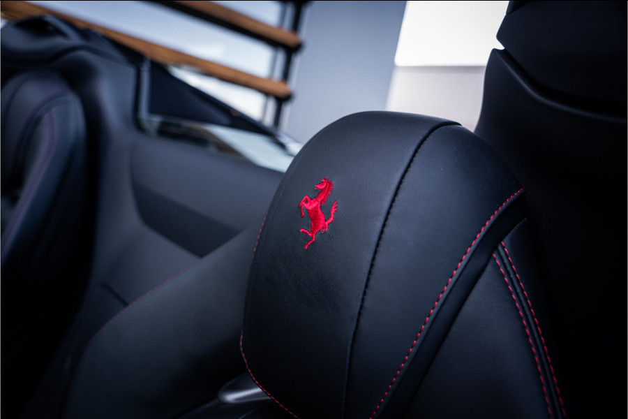 Ferrari 812 GTS 6.5 V12 HELE - Nero Daytona | Carbon Pack | Passenger Display | Lift | 360 Camera | Memory