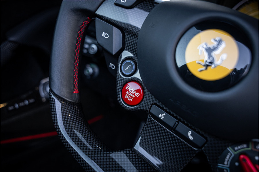 Ferrari 812 GTS 6.5 V12 HELE - Nero Daytona | Carbon Pack | Passenger Display | Lift | 360 Camera | Memory