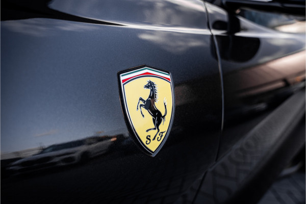 Ferrari 812 GTS 6.5 V12 HELE - Nero Daytona | Carbon Pack | Passenger Display | Lift | 360 Camera | Memory