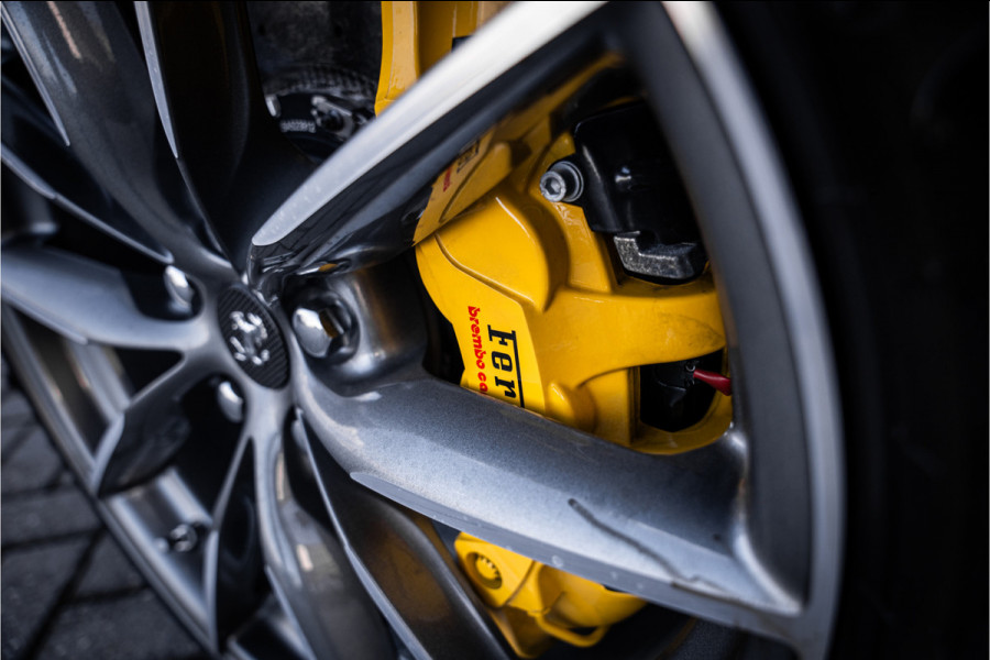 Ferrari 812 GTS 6.5 V12 HELE - Nero Daytona | Carbon Pack | Passenger Display | Lift | 360 Camera | Memory