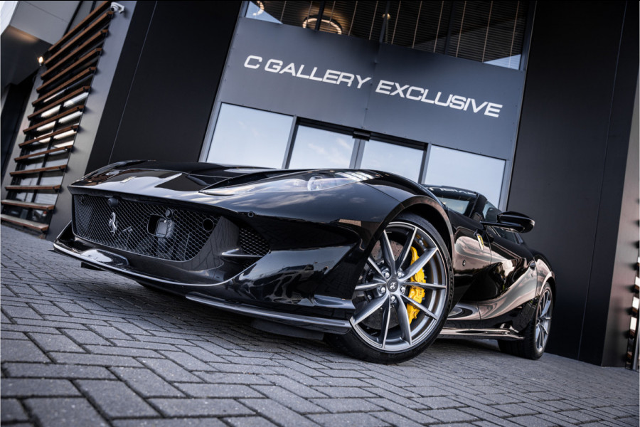 Ferrari 812 GTS 6.5 V12 HELE - Nero Daytona | Carbon Pack | Passenger Display | Lift | 360 Camera | Memory
