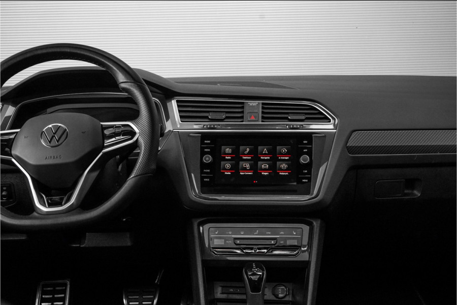 Volkswagen Tiguan 1.4 TSI eHybrid R-Line Pano 360° Camera HUD Trekhaak