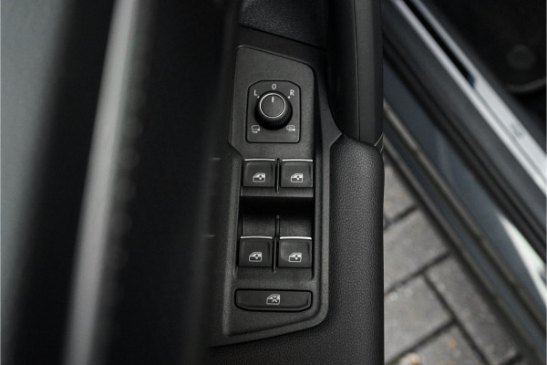 Volkswagen Tiguan 1.4 TSI eHybrid R-Line Pano 360° Camera HUD Trekhaak