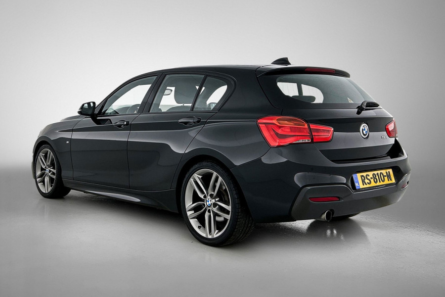 BMW 1-serie 118i Corporate Lease Executive M-sport(NL-auto, Goed OnderH, Navi, Climate Con, Parkeersensoren, Cruise Con, Etc)