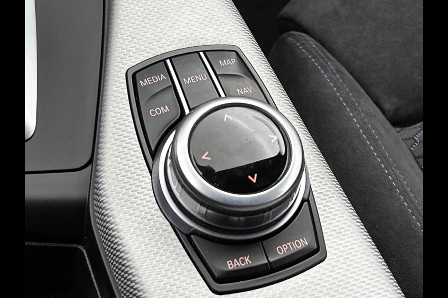 BMW 1-serie 118i Corporate Lease Executive M-sport(NL-auto, Goed OnderH, Navi, Climate Con, Parkeersensoren, Cruise Con, Etc)