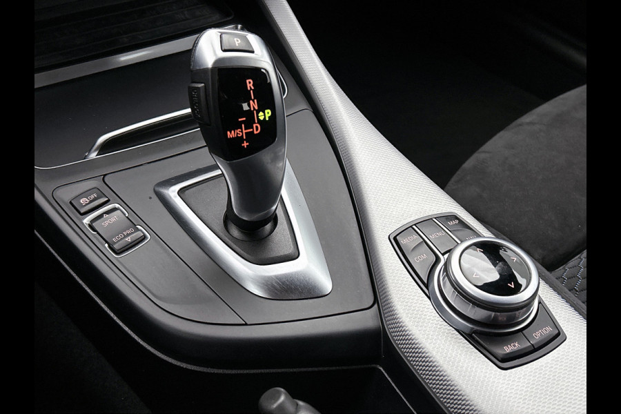 BMW 1-serie 118i Corporate Lease Executive M-sport(NL-auto, Goed OnderH, Navi, Climate Con, Parkeersensoren, Cruise Con, Etc)