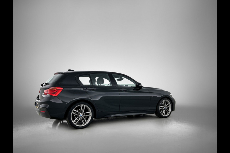 BMW 1-serie 118i Corporate Lease Executive M-sport(NL-auto, Goed OnderH, Navi, Climate Con, Parkeersensoren, Cruise Con, Etc)