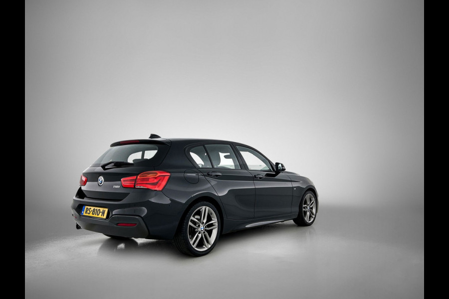 BMW 1-serie 118i Corporate Lease Executive M-sport(NL-auto, Goed OnderH, Navi, Climate Con, Parkeersensoren, Cruise Con, Etc)