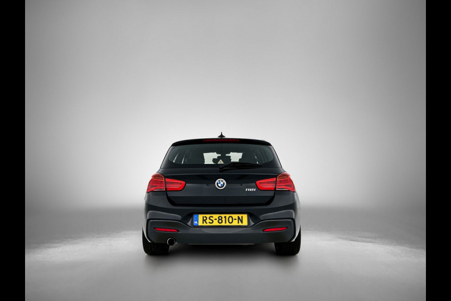 BMW 1-serie 118i Corporate Lease Executive M-sport(NL-auto, Goed OnderH, Navi, Climate Con, Parkeersensoren, Cruise Con, Etc)