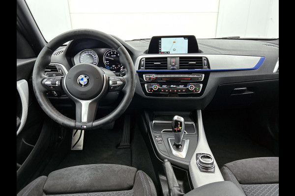BMW 1-serie 118i Corporate Lease Executive M-sport(NL-auto, Goed OnderH, Navi, Climate Con, Parkeersensoren, Cruise Con, Etc)