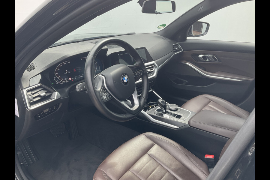 BMW 3 Serie Touring 318d High Executive Harman/Kardon Leder Carplay Led Facelift NL-Auto!