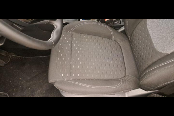 Ford Puma 1.0 EcoBoost Hybrid Titanium 125pk | Slechts 2.100km! |SYNC 4 Navigatie | Draadloos Carplay/Android auto | Led verlichting